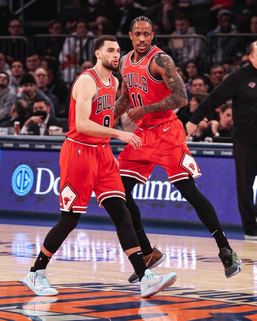 Bulls lose a tough one to Knicks, Hawks blow a 4-0 lead to Sabres, <a href="/jordancornette/">jordan cornette</a> talks college hoops, and more with <a href="/DRoan/">Dan Roan</a> and <a href="/LaurenMagiera/">Lauren Magiera</a> 10:30p <a href="/WGNTV/">WGNTV</a>.