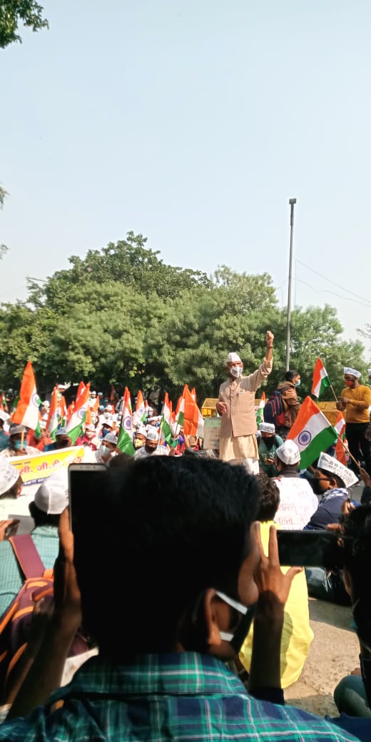 Ranbir_Crpf's tweet photo. अगर युवाओं को इस तरहां सताया गया
तो याद रख जल्दी ही तू अपनी हस्ती खो देगा
#SSCGD18_Joining_Do https://t.co/IphrUR4ECP