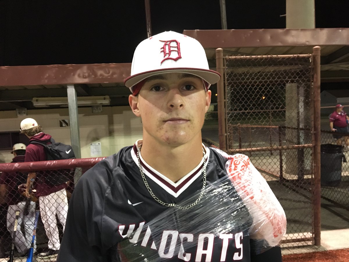 Valenti_Andrew's tweet photo. Baseball: Noah Simon, five-run second inning key ingredients in Destrehan win
https://t.co/FjecOYCT7E https://t.co/6kjlfiF37j