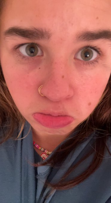 I&rsquo;m so horny all my vibrators are dead. https://t.co/LXPiwrTlyX