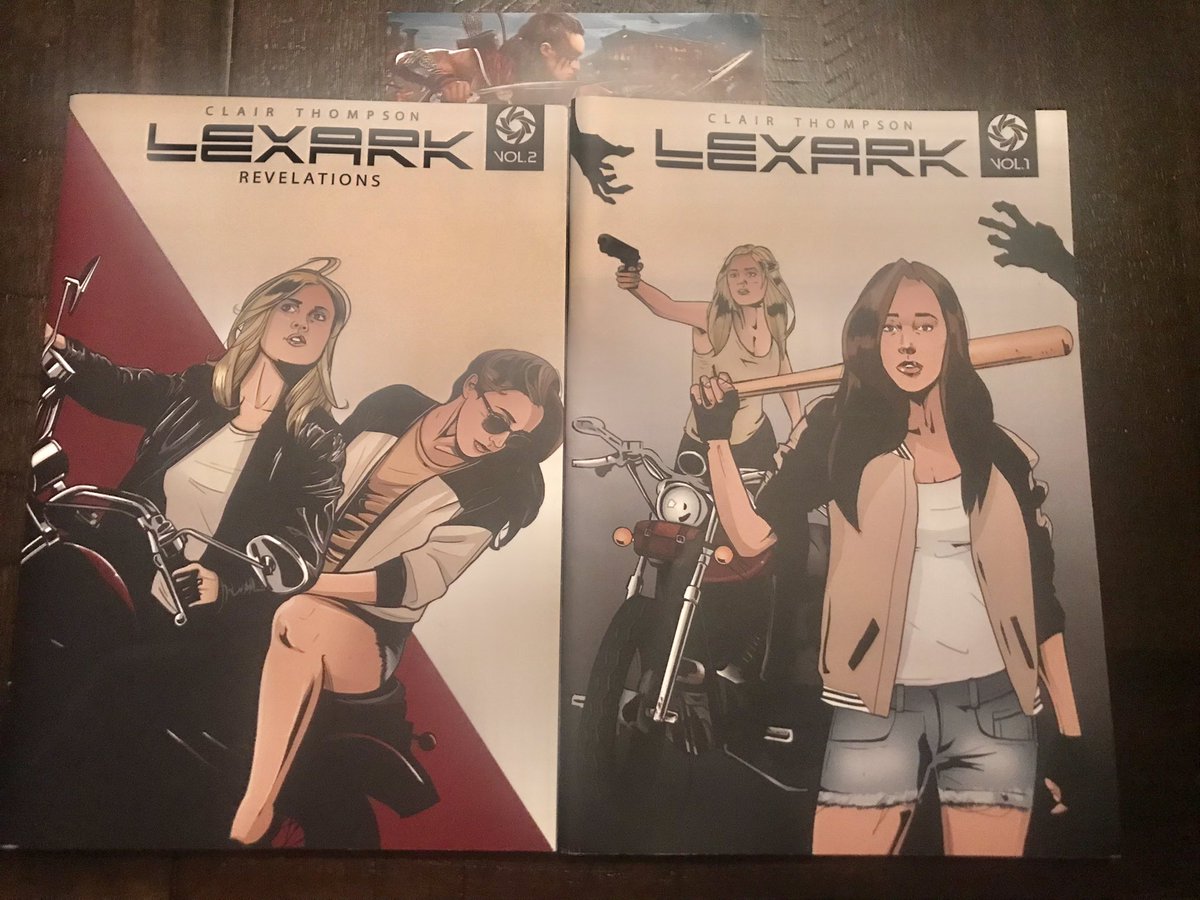 EWilds4's tweet photo. Looks like it was an early birthday present! 🙌🏼
Thanks @Fandom_shipper4! You know I’ve been trying to get these comics for like ever! 😭♥️ https://t.co/0QkQNRFVSE