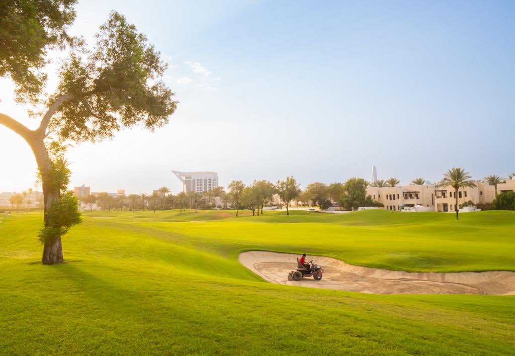 A typical morning of our golf course maintenance team #lifeongolfcourse #golf #golfswing #europeantour #viya