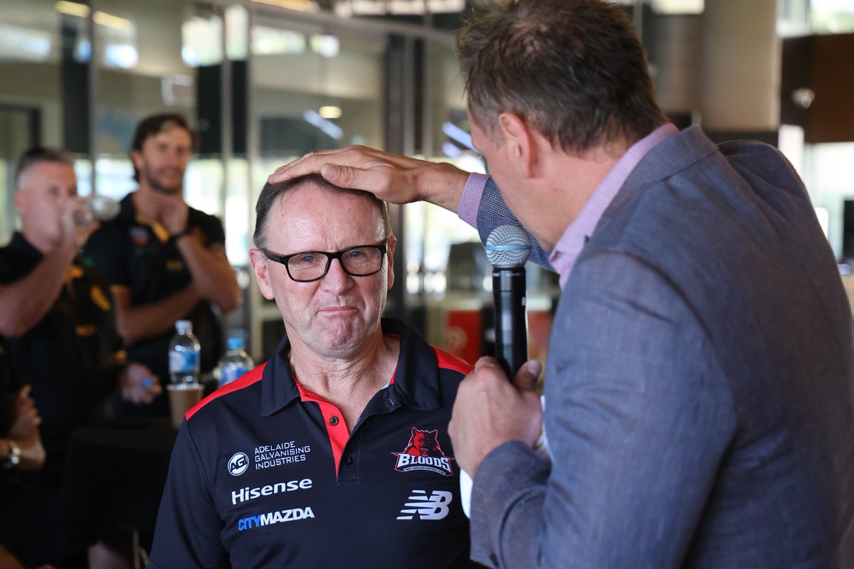 SANFL's tweet photo. We'll let @Mark_Soda explain what's happening here ๐คท๐ผโโ๏ธ
@WestAdelaideFC https://t.co/AISUnYzzzk