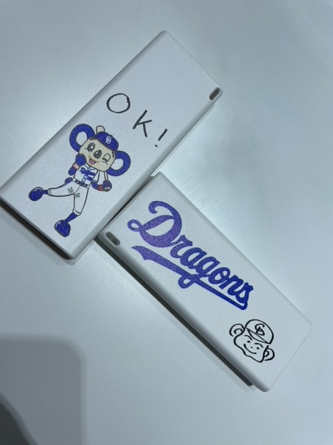 case_ya_com_dom's tweet photo. こんにちは😆💕
中日ドラゴンズとイオンモールナゴヤドーム前店との
コラボ商品詳細です⚾️‼️
今年は今までにないデザインとなっております😆✨
手帳型ケースは全機種対応Mサイズ
モバイルバッテリーはなんと‼️
コラボ限定両面プリント🥰‼️当店限定販売です‼️
是非ご来店お待ちしております⚾️💙 https://t.co/SKk9ev3yXT