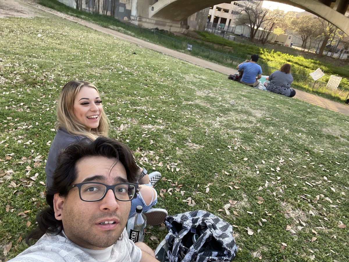 breeeeeezzy_'s tweet photo. I fucking love this man 🦇🦇🦇🦇 https://t.co/nTsGkY00wK