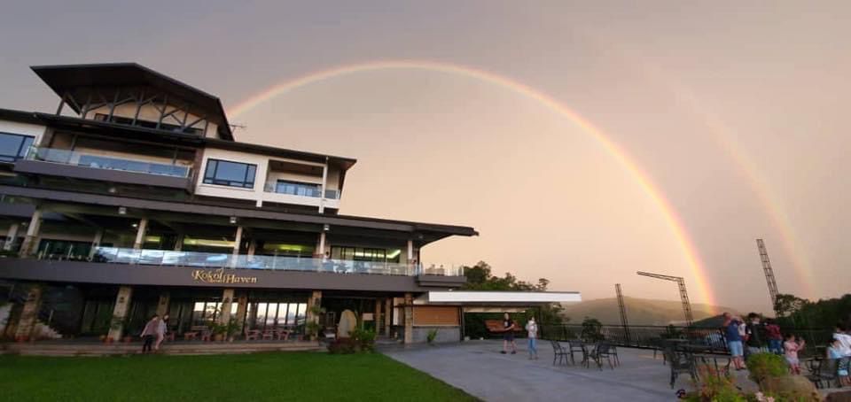 ZSKU12's tweet photo. Rainbow🌈....

#afterparty #rainbow https://t.co/zfVyTmCjs7