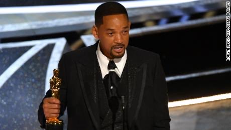 TessaMatson8's tweet photo. Will Smith made a public apology for the incident that happened last night at The Oscars. Yikes! https://t.co/N80pxgBb1A