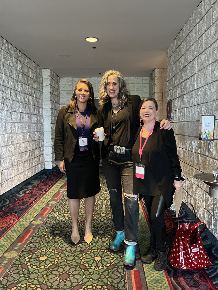 KFinProductions's tweet image. Such a beautiful and meaningful day of love,light and empowerment!Thank you #FocusWC for such a memorable day. Being able to moderate and connect with some of my fellow “40 over 40” honorees made our conference, even better! 
**And yes men were invited too, heyyyyy @KSharkFin1 😘