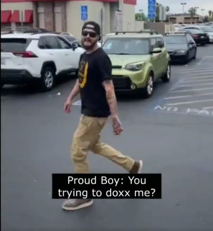 AntifaSac_'s tweet photo. Heads up Sac!
Proud Boy spotted &amp; confronted by a community member at WinCo Foods on Watt Ave!
PB had a Hangtown PBs shirt on which is the chapter in Placerville(El Dorado County).2nd tweet has pics of the truck he got in!Heres our email if you got info..
https://t.co/Dxq3yqSQGW https://t.co/2ZhpohKKcm