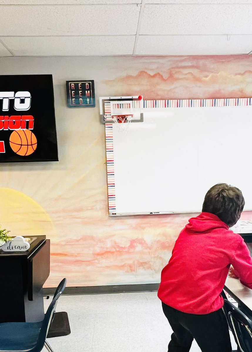 buzzingbailey's tweet image. March Madness- STEM Style