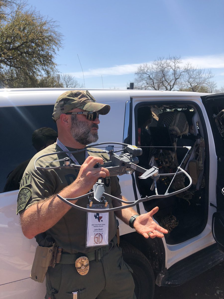 DronePompier's tweet image. Day 1 was such an amazing day meeting great people from Texas public safety, LAFD and NYPD. Plenty of trainings and flights. #TXPSROBOTS