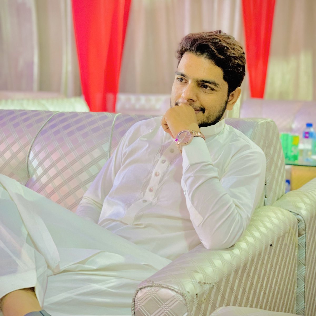 RindMuneeb's tweet photo. #NewProfilePic https://t.co/WGjullxBfv
