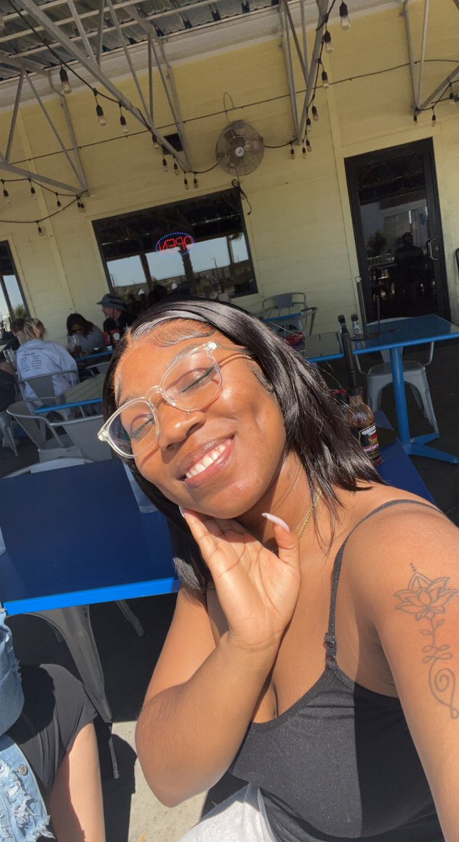 _TeeNiyaa's tweet photo. Great face card 🥵 https://t.co/UAZZfcEtUO