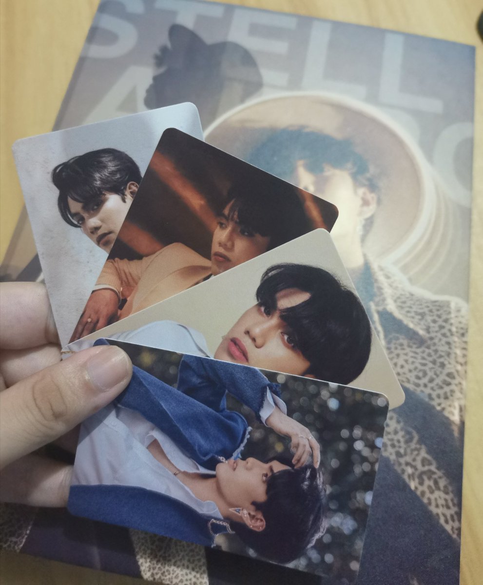 _periz's tweet photo. Nakauwi na din si Stell!! Tysm again @thundernotesph for the super gandang print and freebies na pcs, and ofc to @jendeukkian for designing my binder 🥺

Road to @SB19Official pc collector na ba this? 😅

#SB19 #thunderthoughtsph https://t.co/mKvGCqtHWf