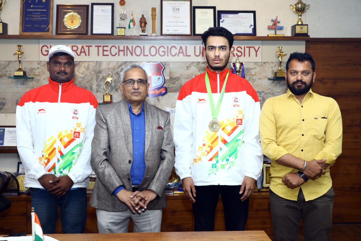 gtuoffice's tweet photo. Gujarat Technological University MEN'S Taikwondo (Weight Catagory -74 KG) got Gold Medal (1st Place) in ALL INDIA INTER UNIVERSITY MEN'S TAIKWONDO CHAMPIONSHIP held at Kerala University - Thiruvantpuram (Kerala).
#GTU #Congratulations https://t.co/2Z1xCcwczM