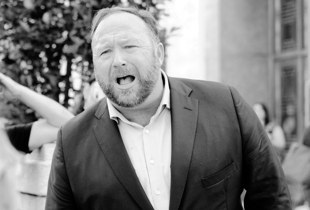 Donna_In_Heaven's tweet image. Friendly Reminder! #DominantDiscourse has purpose; in today&apos;s world, it is used to trash news media creatED characters. Real Person Effect. State-run news media USA just like China/Russia. Caution would dictate thinking twice about those supplements, lol. #SandyHook Wires Project