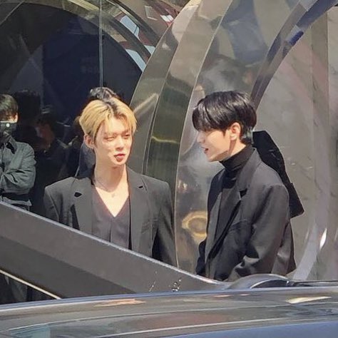 TXT_DailyNews's tweet photo. YEONBIN or SOOBJUN ( #SOOBIN #YEONJUN) Spotted on DIOR's Event. 

@TXT_members https://t.co/2dzMUHwDHG