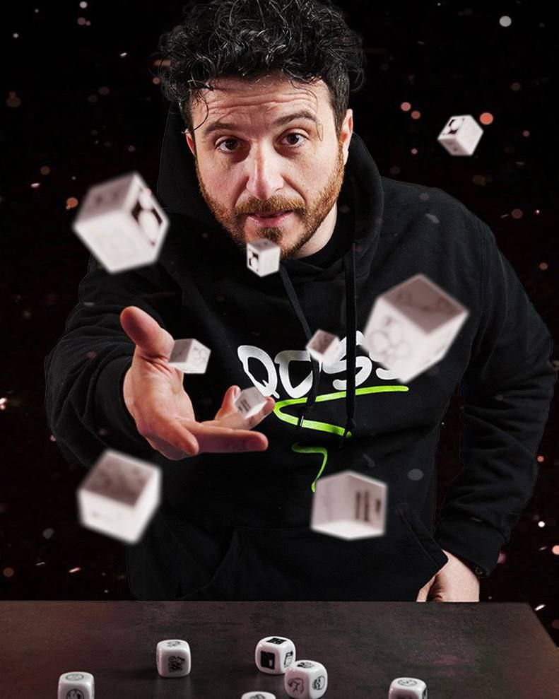 Quei2SulServer's tweet photo. Noi ti diamo l' #incipit, tu tiri i dadi e quando il tuo estro creativo sarà incontenibile, sarai tu stesso a creare degli inizi di trama fuori di testa.
Sei pronto a creare storie pazzesche?
.
.
.
#queiduesulserver #dadi #kickstarter #crowdfunding #community #storie #creatività https://t.co/8iTmw0bHXR