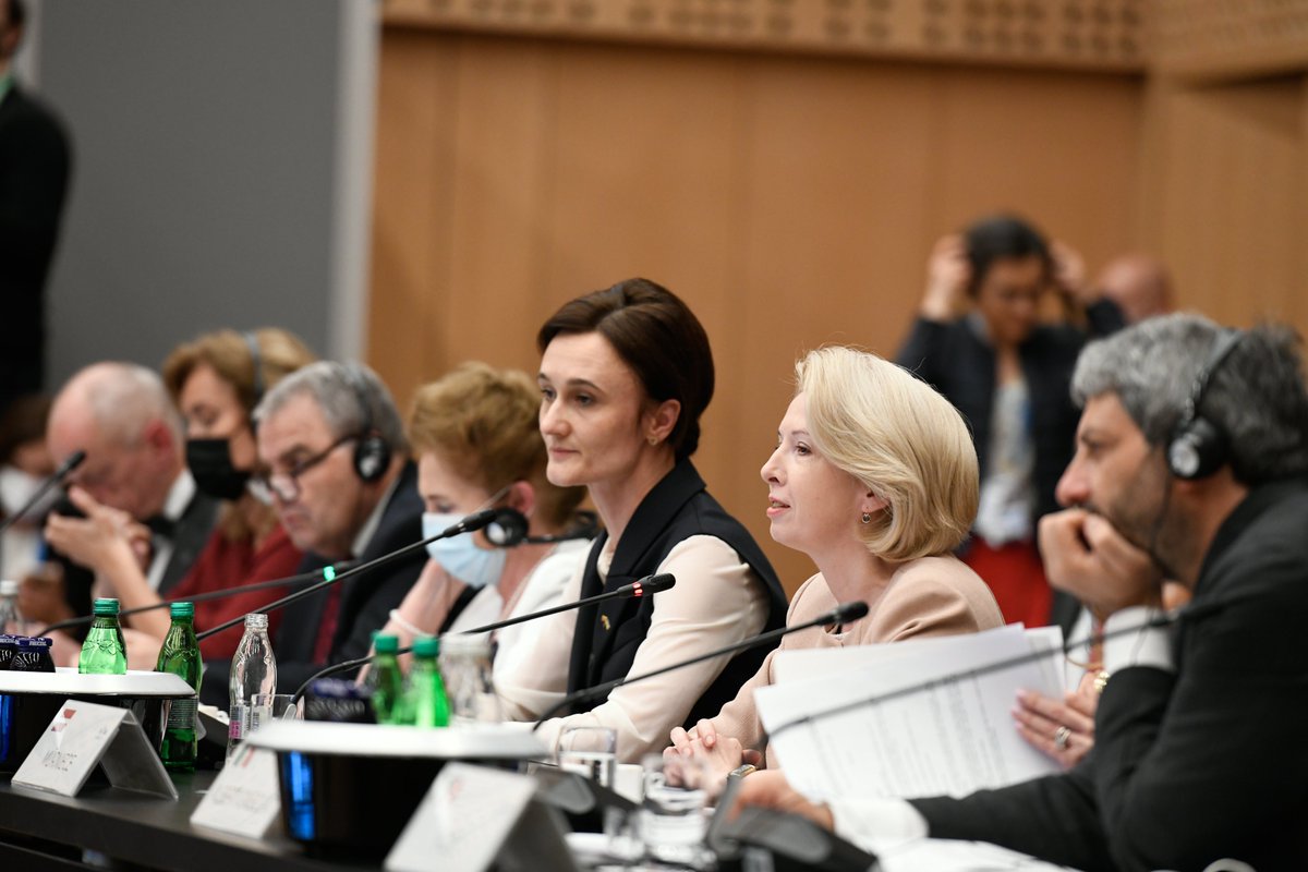 Saeimas priekšsēdētāja <a href="/IMurniece/">Ināra Mūrniece</a> Eiropas Savienības parlamentu spīkeriem: Ukraina ir pelnījusi dalību Eiropas Savienībā saeima.lv/lv/aktualitate…