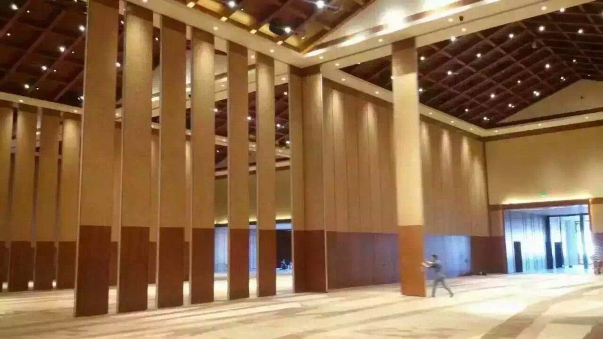 Neuwalls's tweet photo. Specially designed #Neuwall's movable partition walls are as high as 7m to 16m, which comes with a maximum soundproof rate of 53dB.
Get more detailed information about Neuwall's movable high wall at 🌐 https://t.co/mL8mzruItA
#Neuwall #MovableWall #PartitionWall #HighWall https://t.co/Rmd2VMAP62