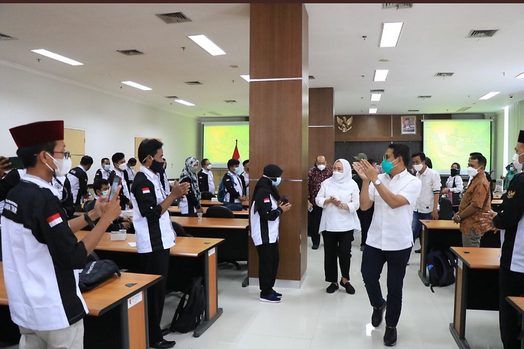 ImamMuhtamir's tweet photo. #KickOffRPLDesa
#TPPIINHU
#Rakitkulim
@jokowi 
@halimiskandarnu
@Kemendespdtt
@malik_haramain
@imansyukri
@taufikmadjid71
@azzameldzikrie 
@tppkemendes https://t.co/O079G8DPeu