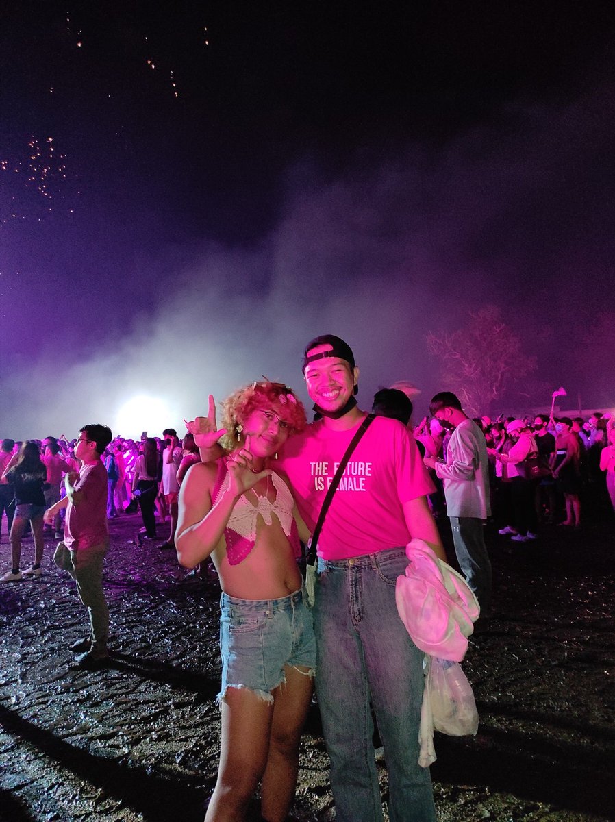 maka_dagat's tweet image. mga inuwi sa bahay for leni 💅 #LetLeniLead #KulayPosasAngBukas #SamarIsPink 💗💗💗