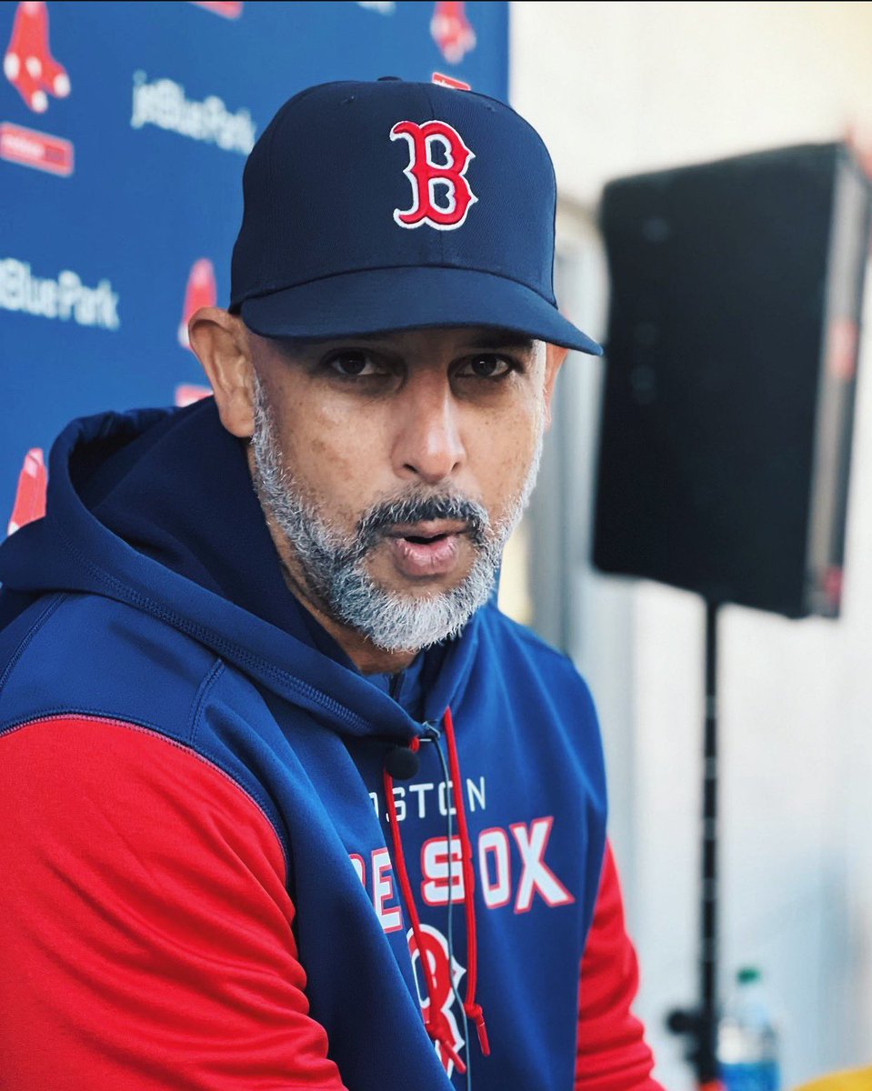 lanacionboston's tweet photo. Alex Cora no ha perdido ni un juego desde que tiene barba.

Datos, no opiniones 😤 https://t.co/7TIBp1F7K5