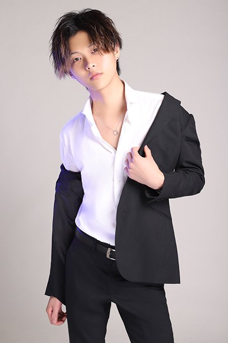 destiny__jin's tweet photo. CLUB DESTINY
鳳城仁です
ホストを始めて1年半が経とうとしてる中やっとTwitter本格的に始めます!
現状他のホストの方と比べて未熟な点が多い僕ですがSNSを通し成長できる様日々精進していきます!
#CLUBDESTINY
#ホスト
#夜職
#ミナミ https://t.co/OucUlPn8y4