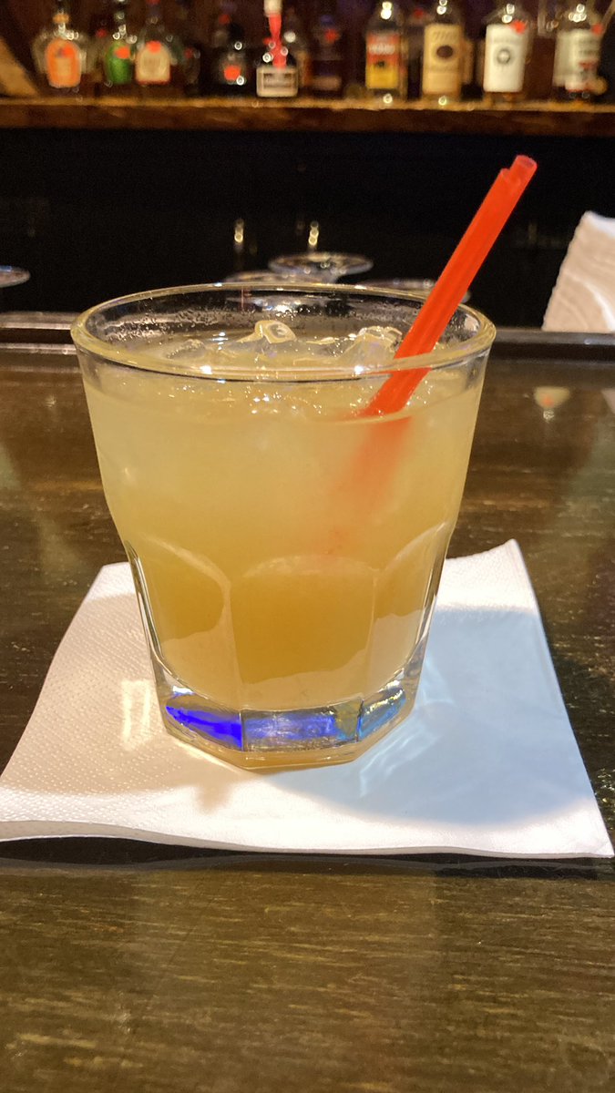 Batman24_7's tweet photo. Keeping it simple for the night cap. ๐ฅ๐๐ #Blackbeards #Captainandpineapple @CaptainMorganUS https://t.co/4MRPfilzl4