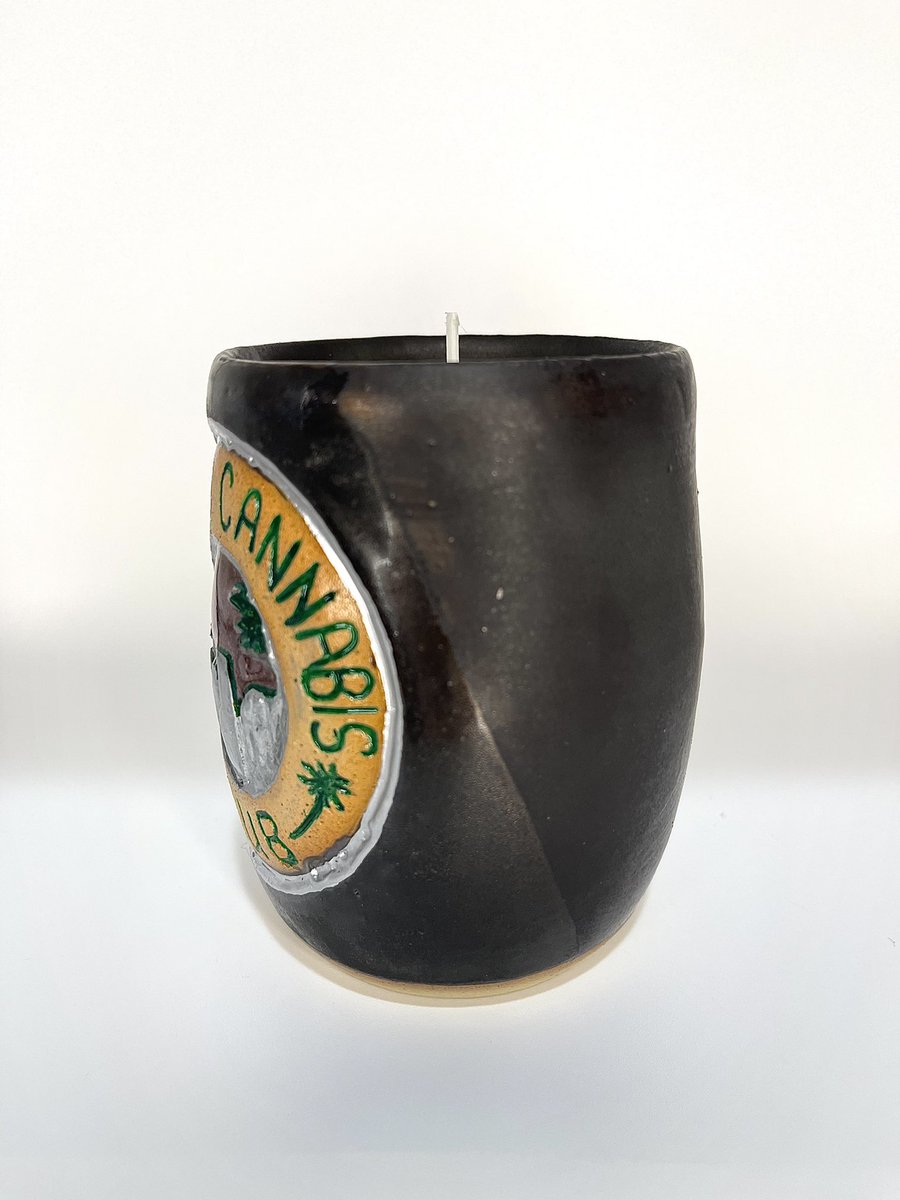 MKUltraNFT's tweet photo. @CryptoCannaClub #cryptocannaclub #CCCArtContest I hand made this @CryptoCannaClub candle 🔥the other two finished products will be posted tomorrow and Wednesday 👀 https://t.co/XpPxXVaxZn