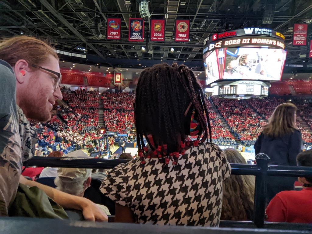 JoshuaP_AZ's tweet photo. Kiddo and I watching @ArizonaWBB regain the lead at #McKale v UNC. 9-8.
#BearDown https://t.co/4s3MtxshTt