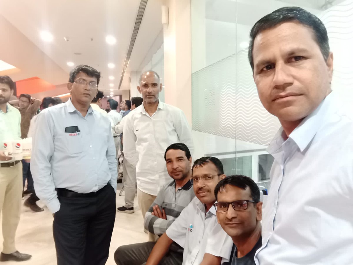 OfficialTeamPs's tweet photo. Team रेवाड़ी, हरियाणा🚩

Watching #TheKashmirFiles 

#TeamPrashasakSamiti https://t.co/xnHAjRRJFz