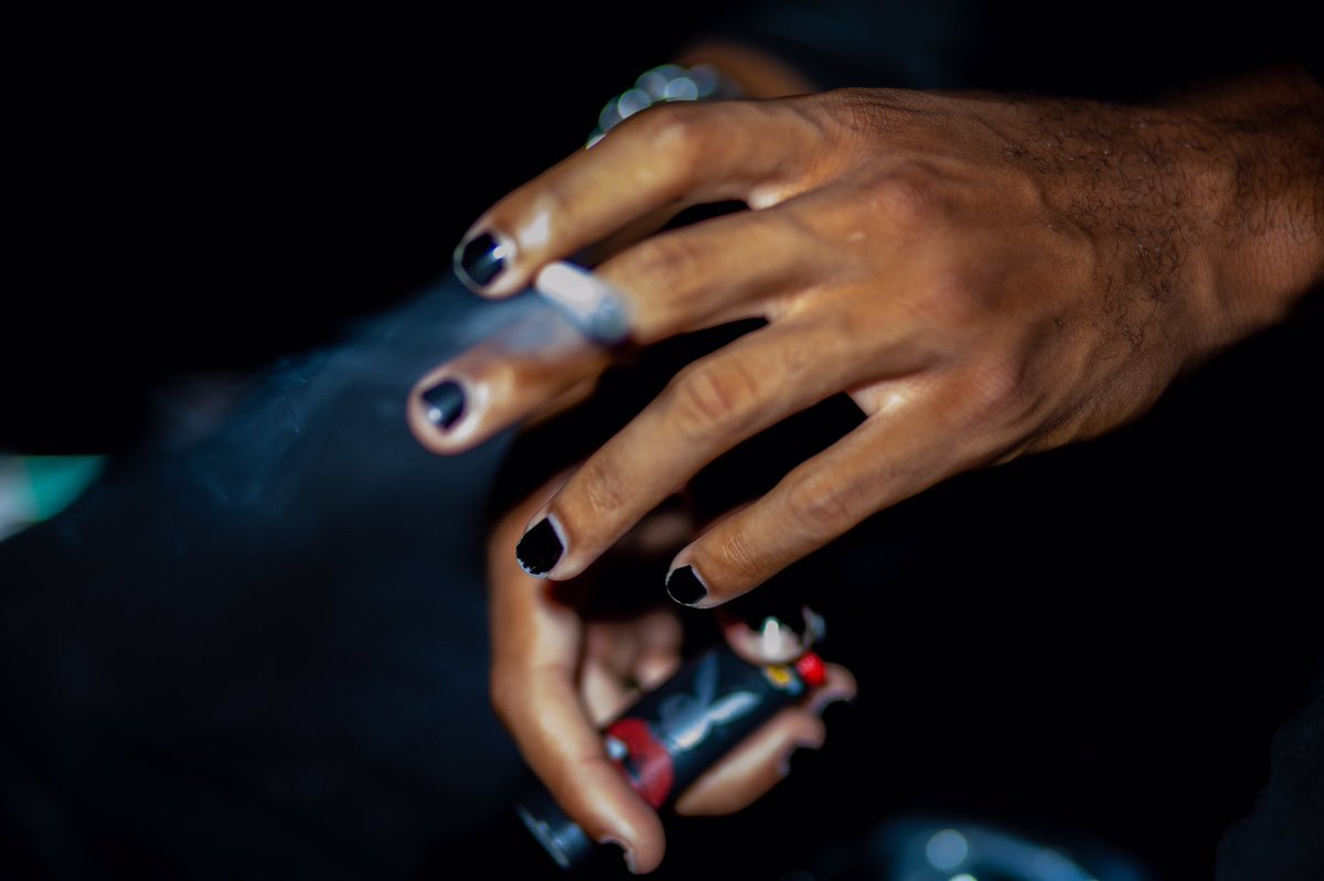 mtoshimagez's tweet photo. Being alone is fine. You learn a lot of neat things in the dark alone. 🌔
•
•
•
#artist #model #modeling #cigarette #moonlight #photography #photographer #photoshoot #black #blackmodel #lonely https://t.co/GB1rx6cDv9