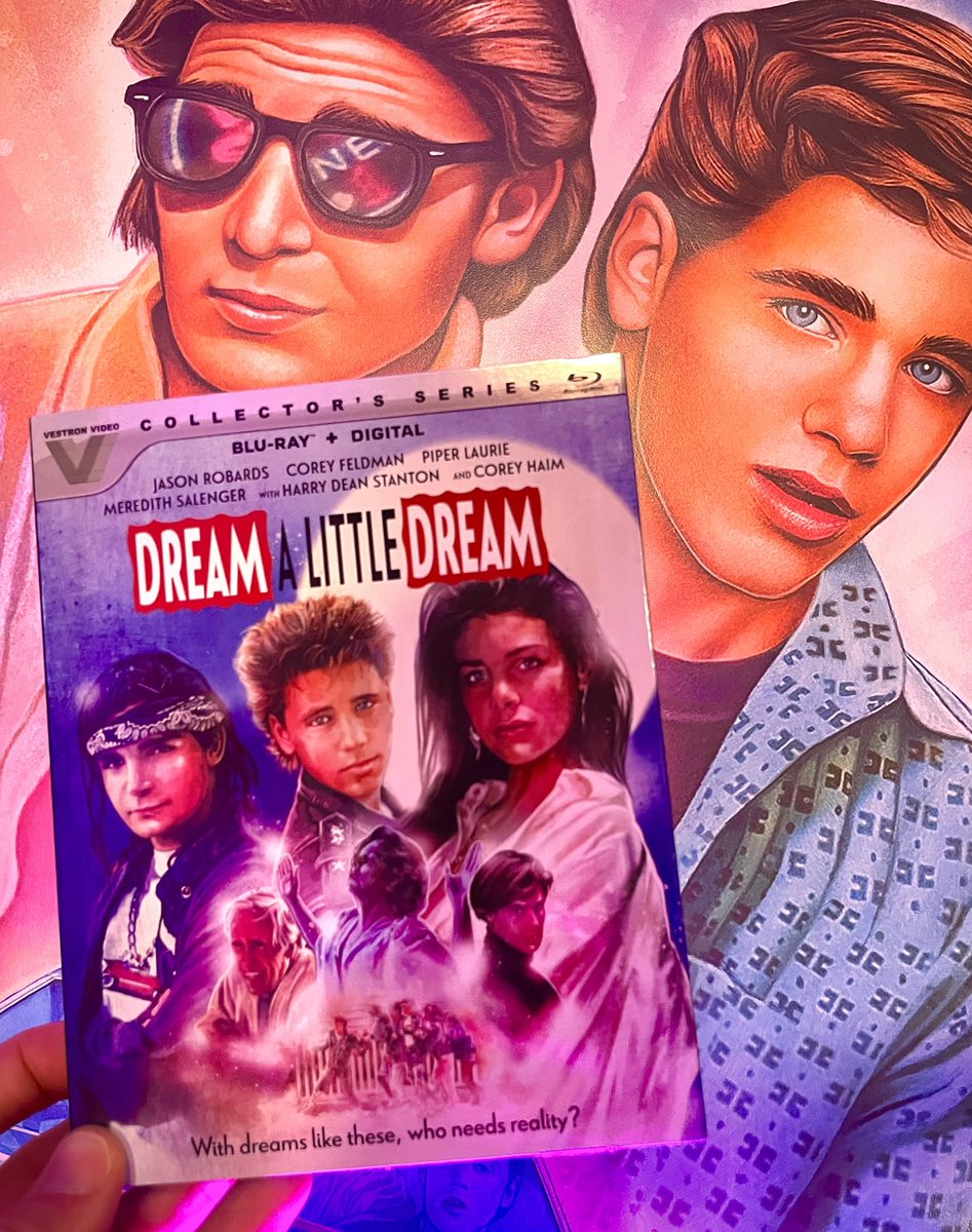 B0RN2beRAD's tweet image. There’s always room for the #TwoCoreys at my house. 🤘

Big thanks to #VestronVideo for this killer upgrade. 

ROCK ON‼️

#DreamALittleDream @Corey_Feldman