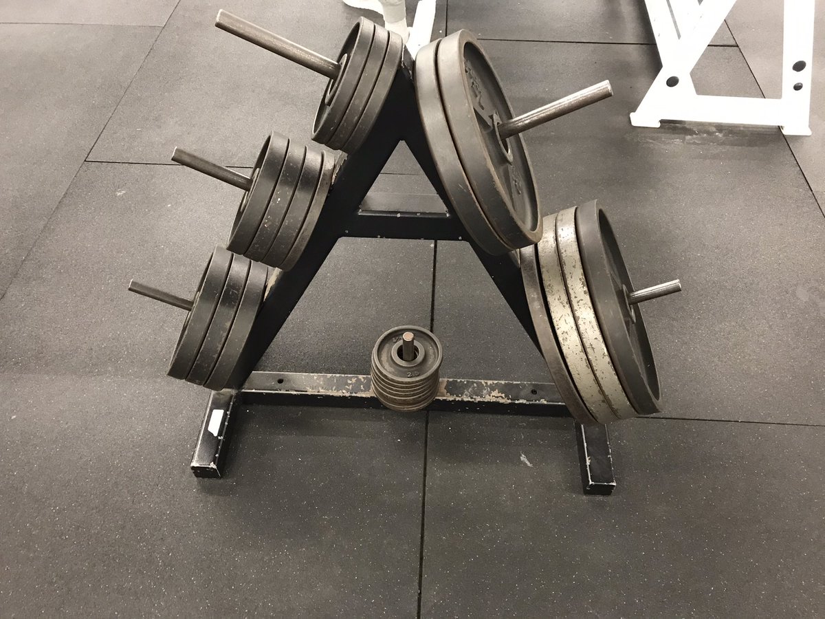 TJNielsen9's tweet photo. Upgrading Weightroom Facility at @Lakeviewhigh 

Equipment for SALE!!!   DM for pricing 

Important: Pick up date of May 5-6th

Squat racks, Benches, 10-45lbs plates, and DB’s. Also available 4x6 rubber flooring mats! 👏👀💥#lakeviewvikes https://t.co/qDnAiB78Yz