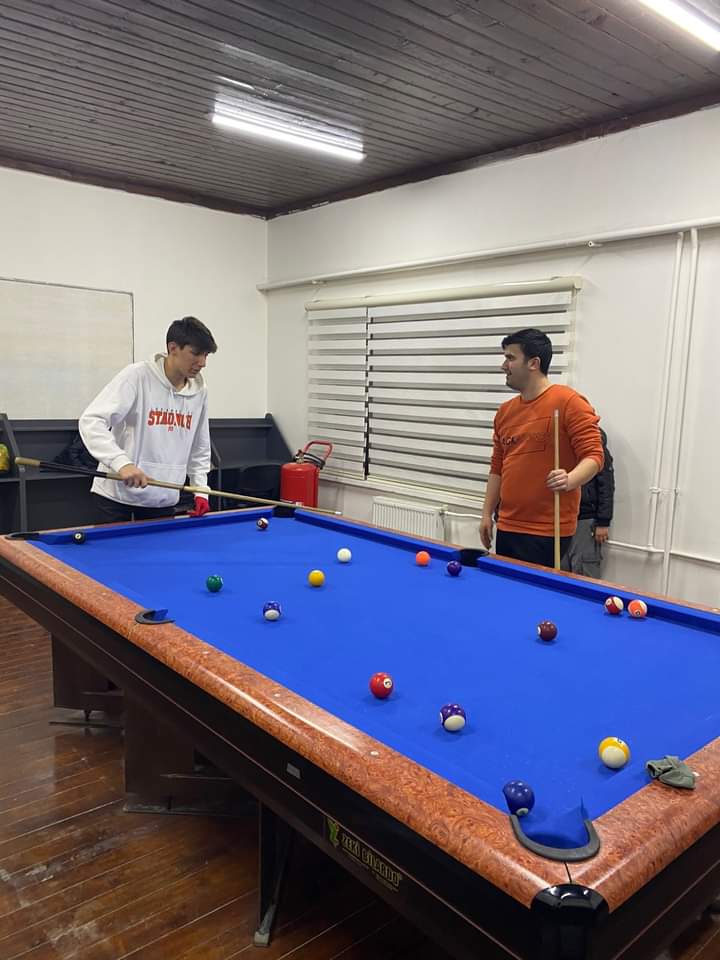 Belediye Başkanımız Sn. İbrahim Pilavcı ve İlçe Kaymakamımız Sn.Halis Hacıismailoğlu, İlçe Gençlik Merkezini ziyaret ederek, gençlerimiz ile birlikte etkinliklere katıldılar.

#masatenisi #turnuva #bilardo #langırt #siziniçinçalışıyoruz