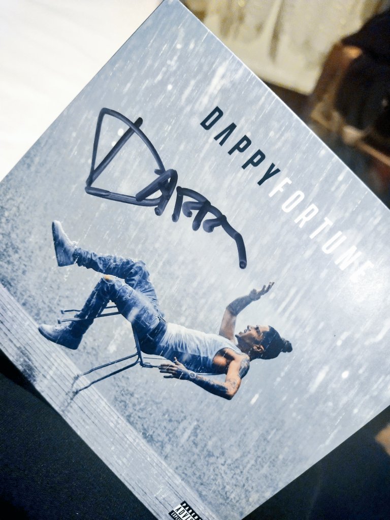 snipsii93's tweet photo. My @TheDappy CD finally arrived better late than never 😂🙌 #TeamDappy https://t.co/TZW2crVQYn