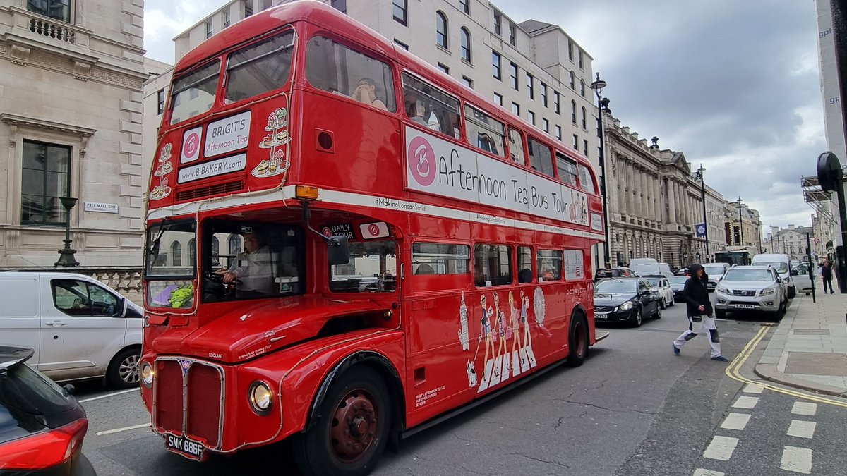 WhateverTravels's tweet photo. Fancy trying something very British? How about afternoon tea and cake on a route master London bus? #travel #London  #British #tea #cake #Bus #transport https://t.co/GPZsQEW3yS