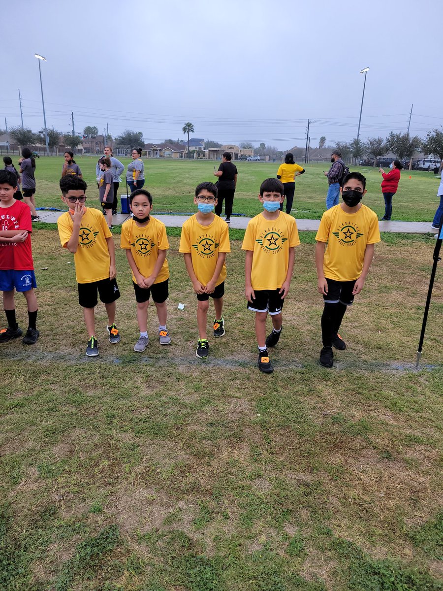 hendricksphysed's tweet photo. Huge S/O to our @hendricksstars Cross Country team for placing 1st overall (Div 3) at the @McAllenISD Cross Country Meet. #anticipategreatness #ifitdoesntchallengeyouitwontchangeyou https://t.co/NWKGwoJkCj