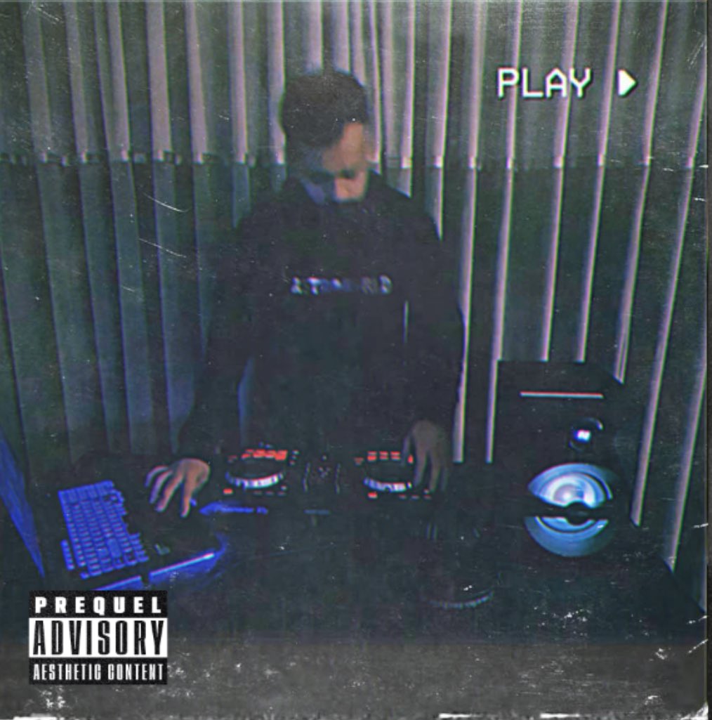 iamslayzey's tweet photo. #DJ🎧

#Web2 Me vs #Web3 Me 
@thebunnybuddies https://t.co/Zir742OeC9
