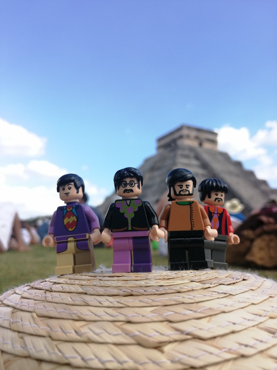 Here comes the sun... Viajando ando con #TheBeatles, al final si salió el sol... Un rato.