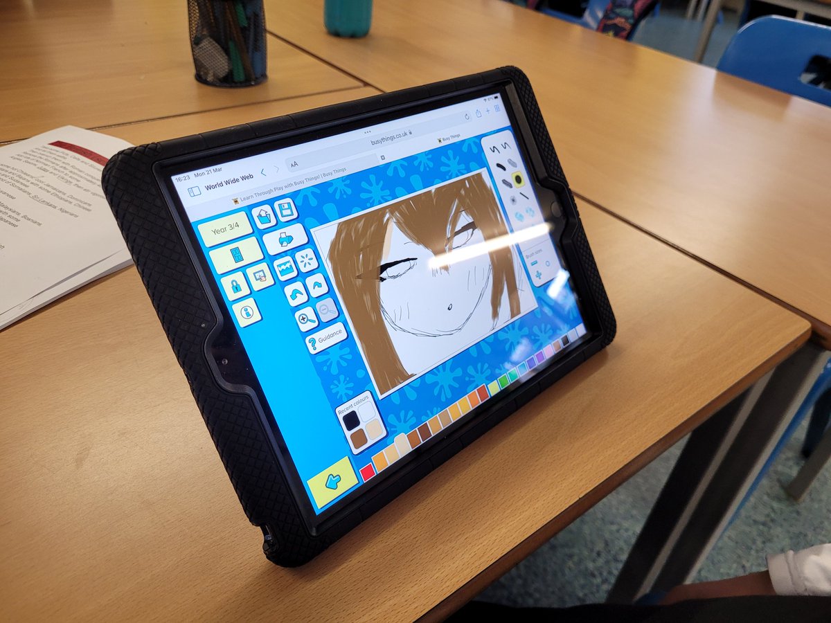 RPSComputing's tweet photo. @RPSComputing  pupils using @busythings #busypaint to create some amazing artwork today. Well done!  #crosscurricular #art https://t.co/ryxEMBeWRv