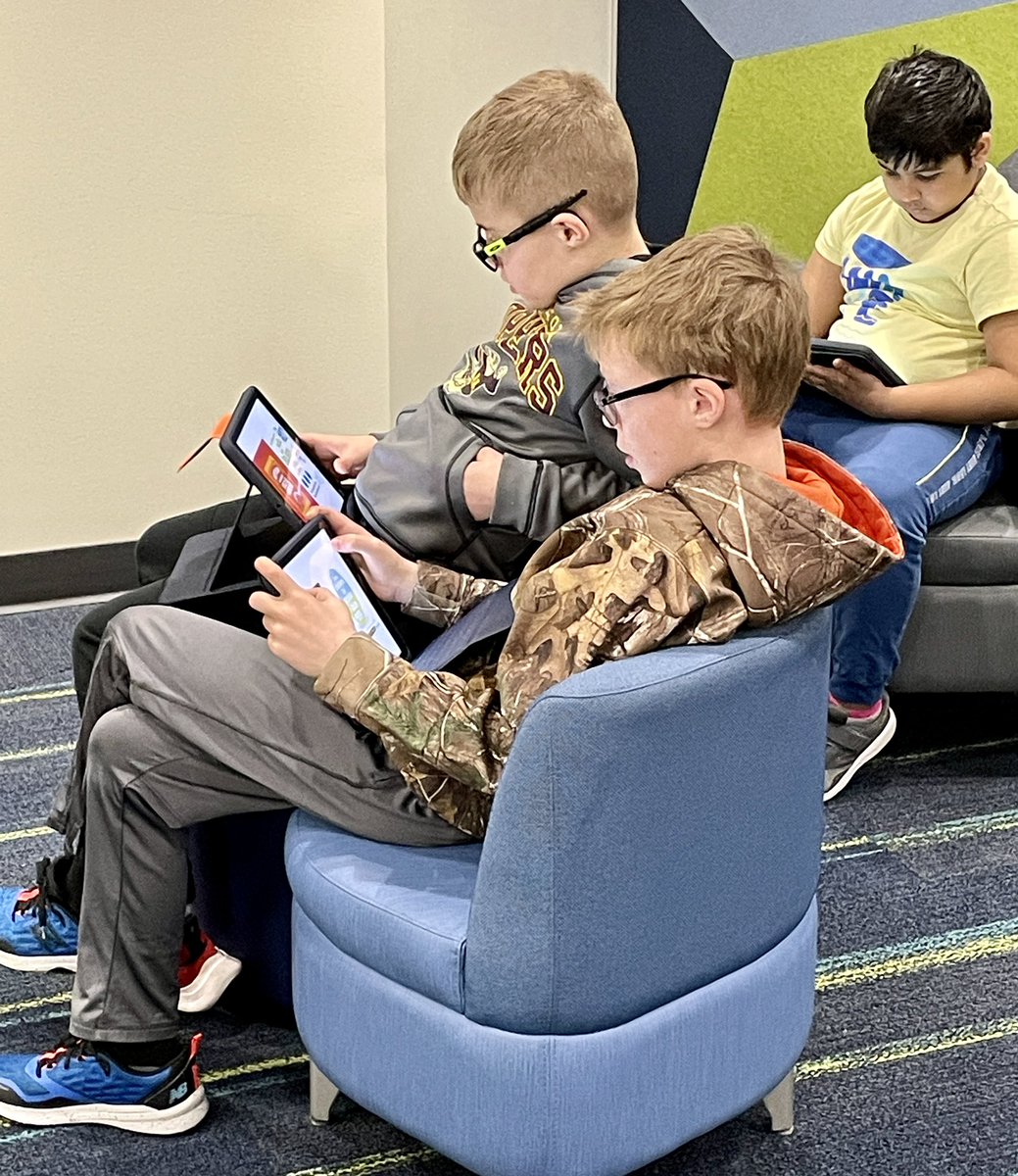 24SevenReader's tweet photo. Students are loving the books in our Epic March Madness brackets.  First round of voting is this Friday. https://t.co/0epki7stjn