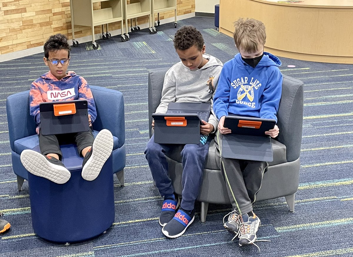 24SevenReader's tweet photo. Students are loving the books in our Epic March Madness brackets.  First round of voting is this Friday. https://t.co/0epki7stjn