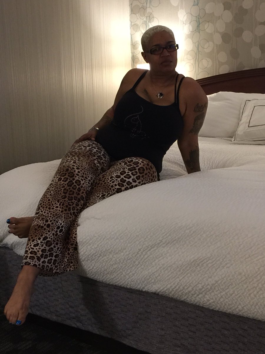 TW Pornstars - LadyOnyxxx Cougar Luv. Twitter. My replica pussy is now  available. Get it here. 10:30 PM - 21 Mar 2022
