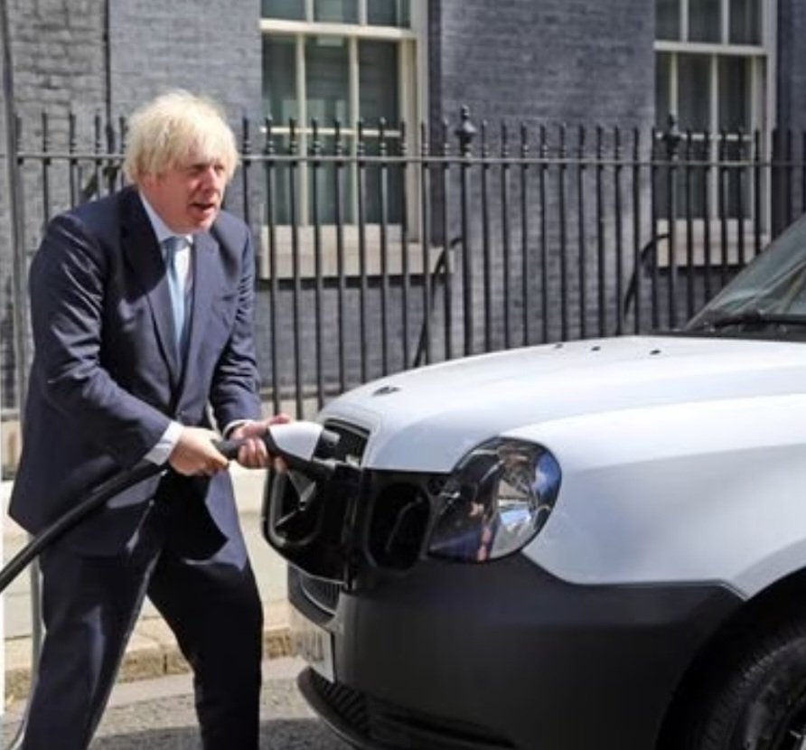 The Department for Transport has announced, "all new residential homes and buildings will be required to have an electric car charging point, from June 15th 2022."
#EVcharging #DFT #Home #Residential #emobility