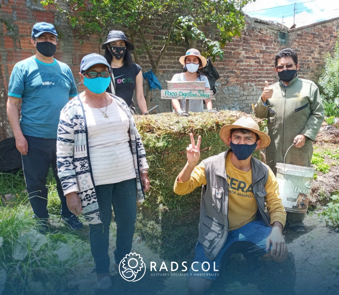 RadsColombia's tweet photo. ¡Somos RADS Colombia!

Una organización que promueve el manejo adecuado de residuos, la agricultura urbana y el reconocimiento del territorio.
Únete al voluntariado ambiental y conoce más sobre nuestras huertas urbanas en Duitama, Boyacá. 
Inscripciones: https://t.co/W4zaGPZPNB https://t.co/mPdMXjD4dc