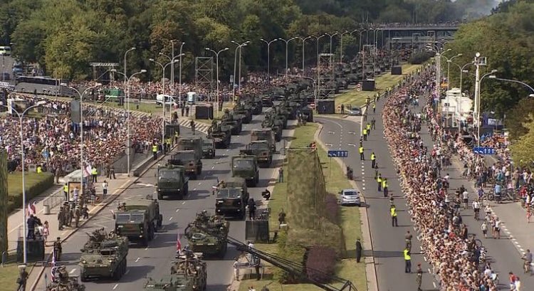visegrad24's tweet photo. Poland has started making  preparations for a possible Russian invasion - Ukraine’s Ambassador to Poland. 

The news comes after increased Belarusian troop movements by the Polish and Ukrainian border as well as fears about a combined BEL-RU invasion of Western Ukraine.

🇵🇱🇺🇦 https://t.co/Mp0n1JYxxH