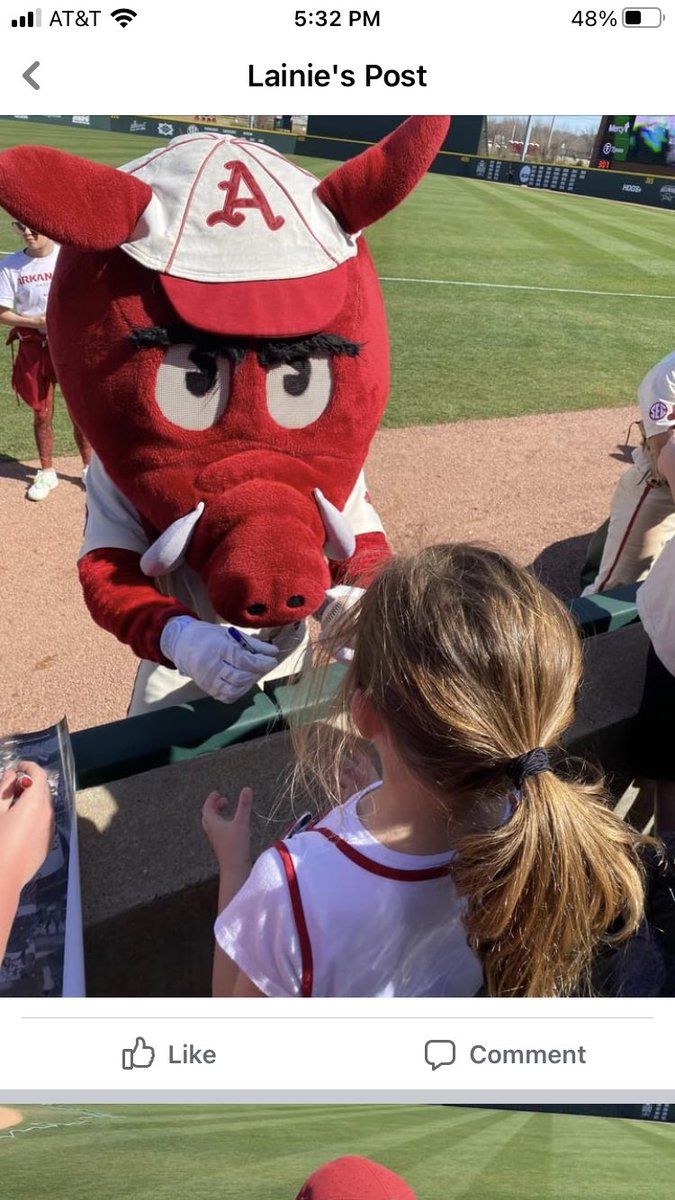 arkansasroadhog's tweet photo. ⁦@diggs_kendall⁩, thank you for giving this young lady in Section 101 a baseball Sunday, then coming back to sign it for her after the game. You’re the best! 😃🐗⚾️ https://t.co/YQlMlspT5W