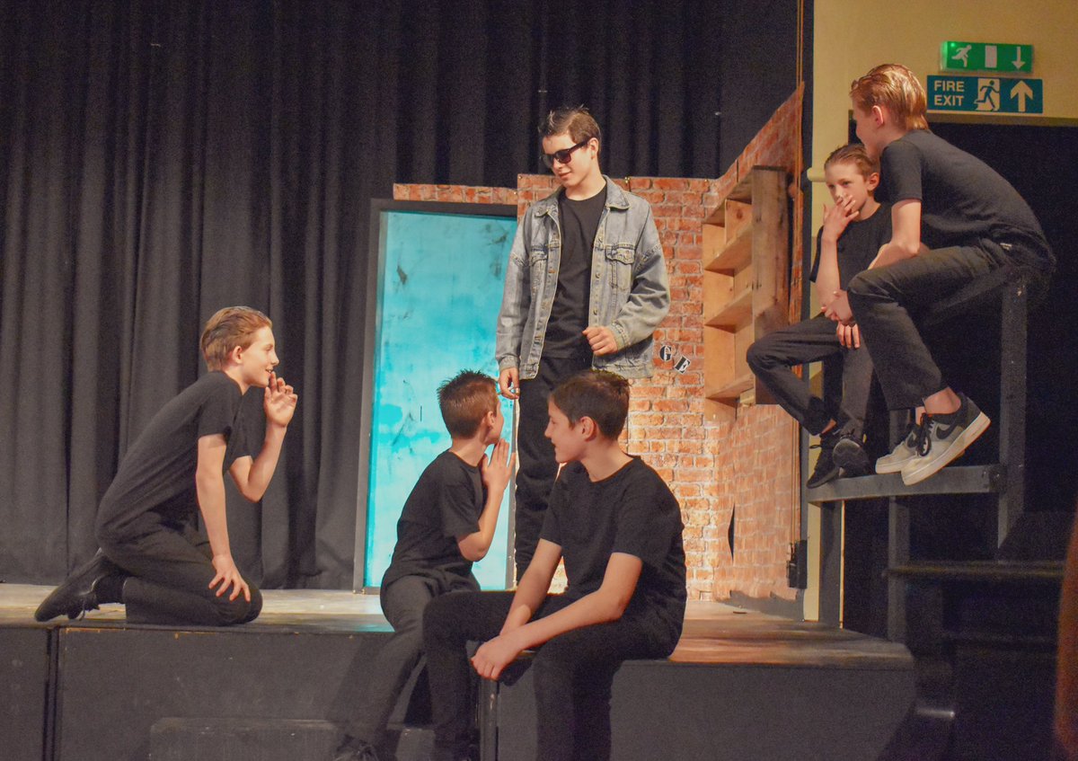 SedPrepArts's tweet photo. First night 📸 Super performances from everyone! Well done! 🥳🤩
@Cressbrook_Sed @Beale_Sedbergh 
@Sedbergh_Prep 
#performingarts #believeinyourself https://t.co/0IwhzTmrcT